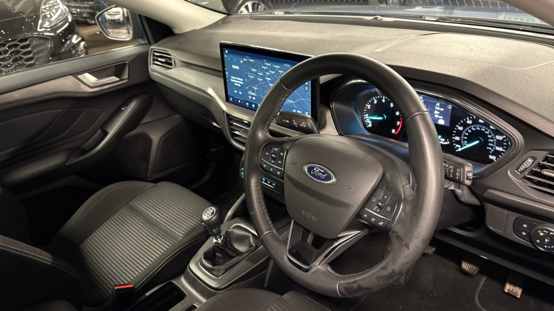 Ford Focus 1.0 EcoBoost Hybrid mHEV 155 Titanium 5dr Petrol Hatchback